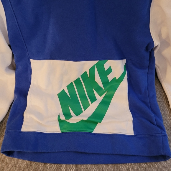 Nike hoodie - Picture 2 of 5